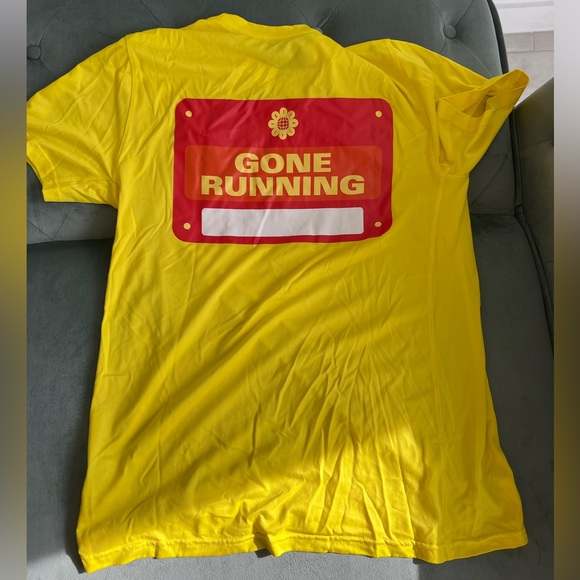 Nike Yellow Running T Shirt 2023 - Picture 4 of 4